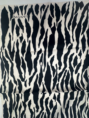 Natūralaus šilko satino šalikas 90x90 cm "Persų pasaka"