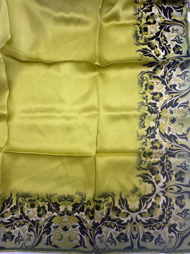Naturaalsest siidist sall 90x90 cm