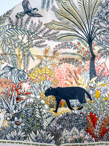 Looduslik siidist sall 68x68 cm "Panter ja tuvi"